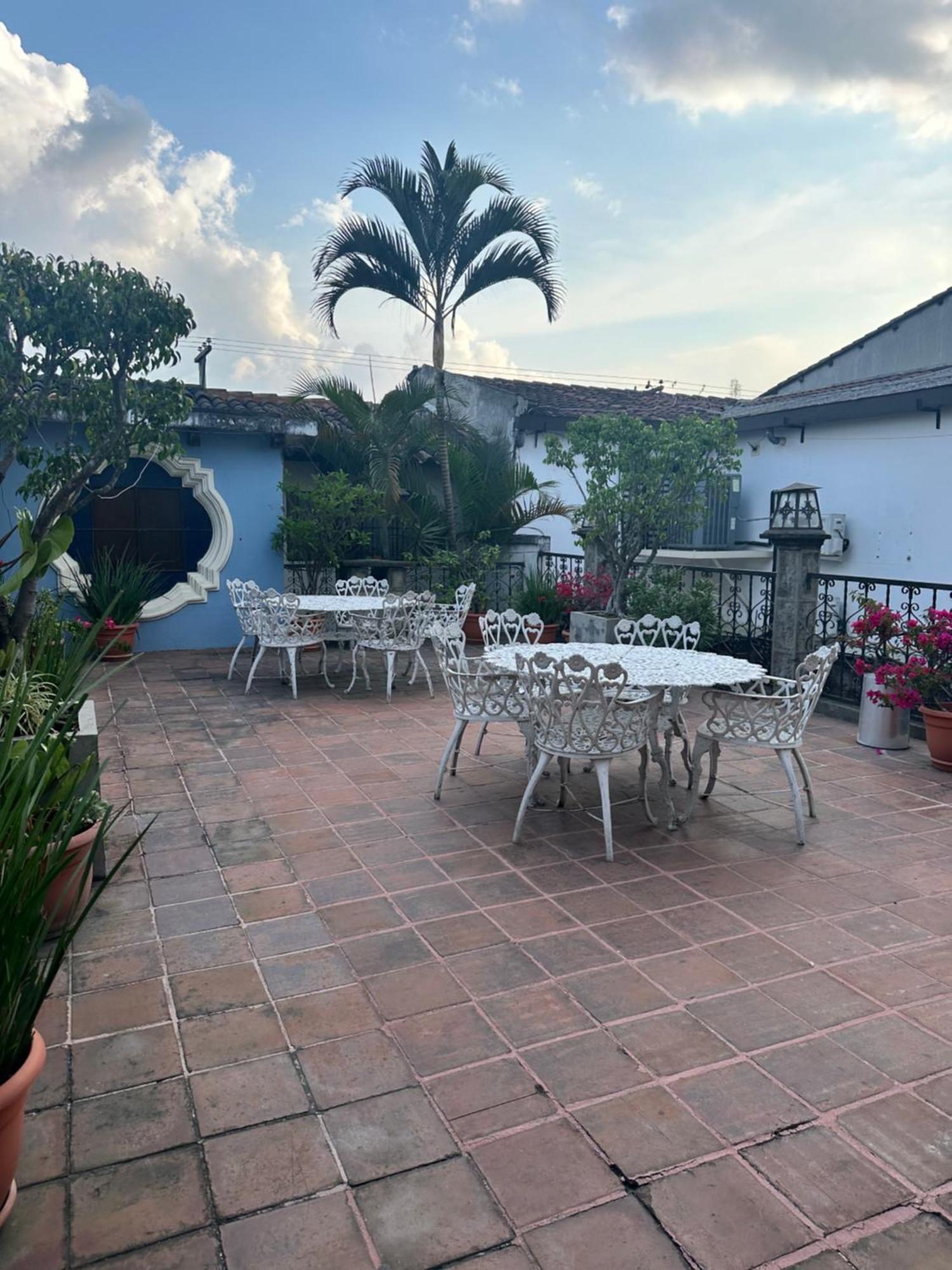 Don Valentino Hotell Antigua Exteriör bild