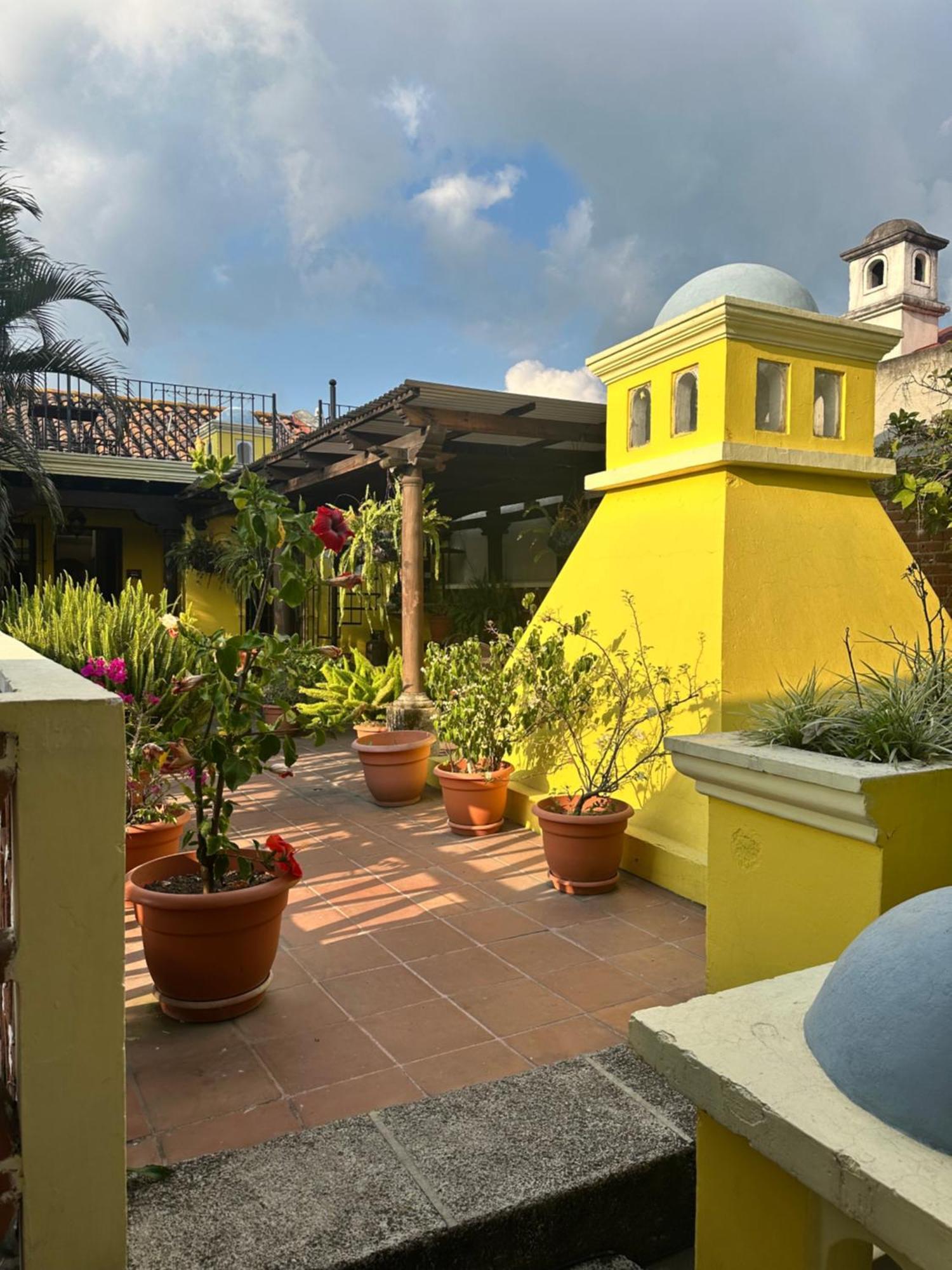 Don Valentino Hotell Antigua Exteriör bild