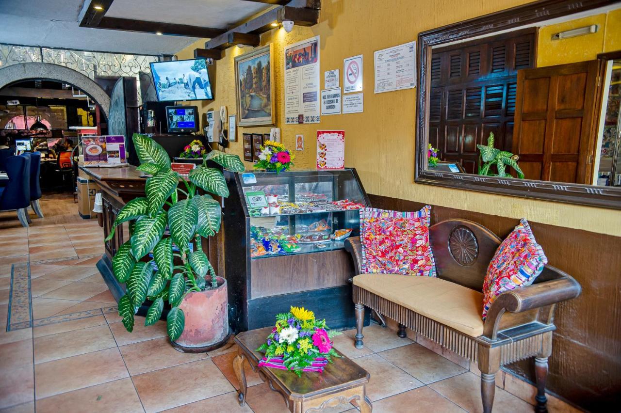 Don Valentino Hotell Antigua Exteriör bild